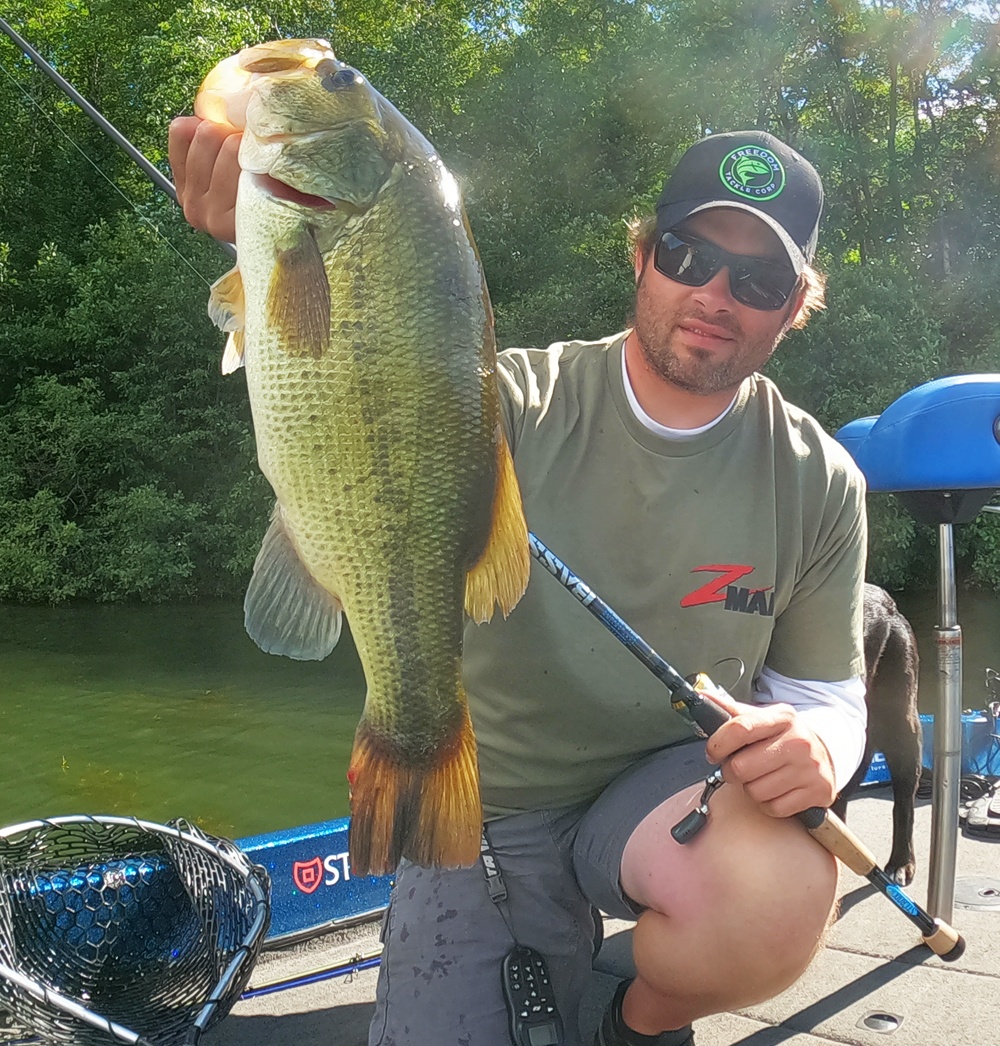 Tips for Fishing the Carolina Rig  The Ultimate Bass Fishing Resource  Guide® LLC